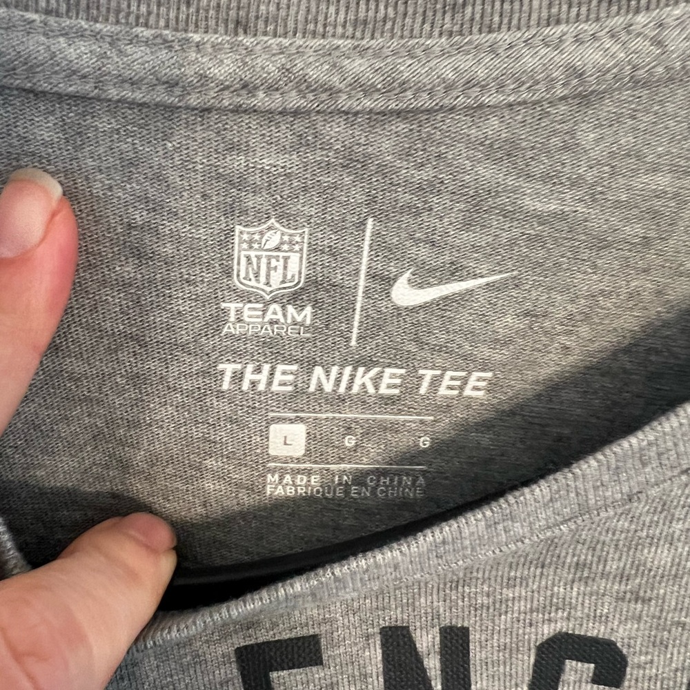 New England Patriots Shirt Adult Large Gray Long Sleeve NFL Football Nike Mens - Picture 3 of 5